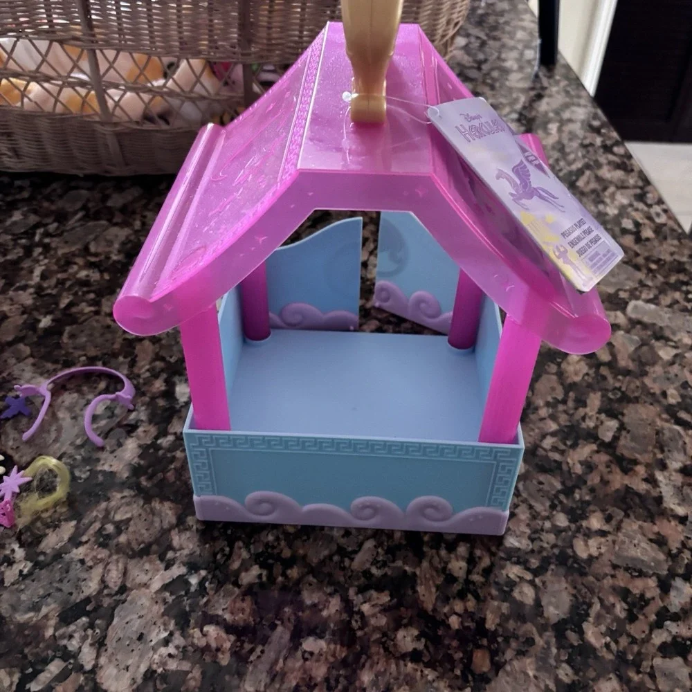 Disney Parks 2024 Pegasus Playset Hercules Toy Horse w/ Stable & Accessories